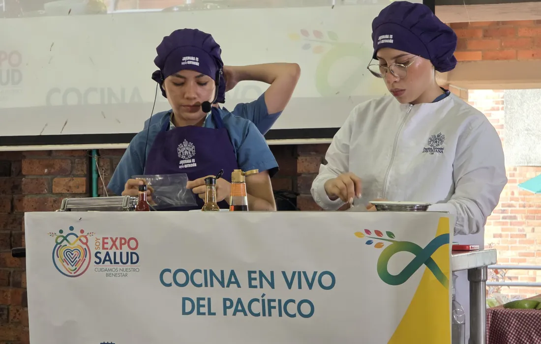 Estudiantes en actividad del Centro de Bienestar