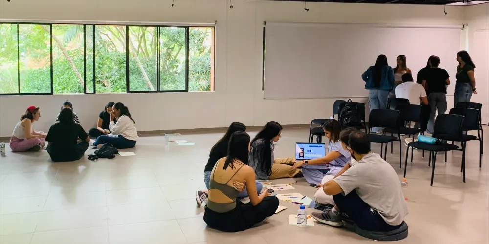 Línea de apoyo académico para el éxito estudiantil