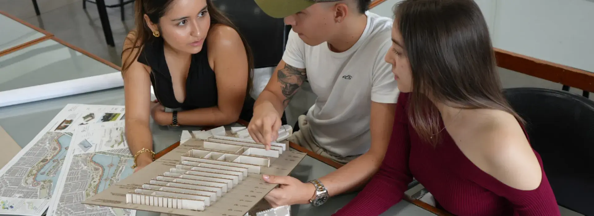 Estudiantes Arquitectura Javeriana Cali