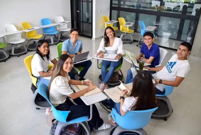 Facultad de Humanidades y Ciencias Sociales